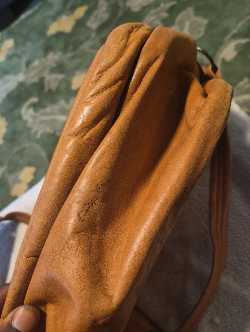 Classic Tan Leather Messenger Bag with Front Zip Pocket